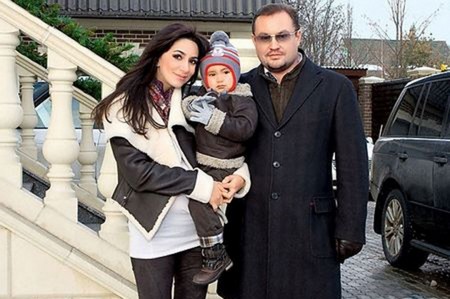 Певица Зара со вторым мужем Сергеем Ивановым и сыном
