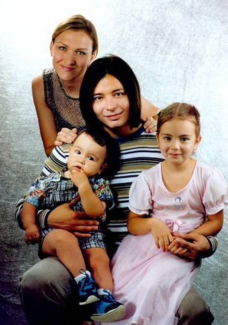 Мурат Насыров с семьей