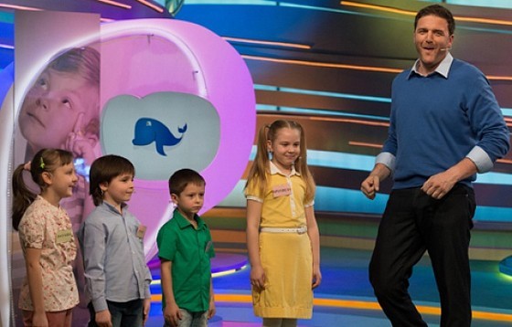 Максим Виторган ведет на телевидении детские программы
