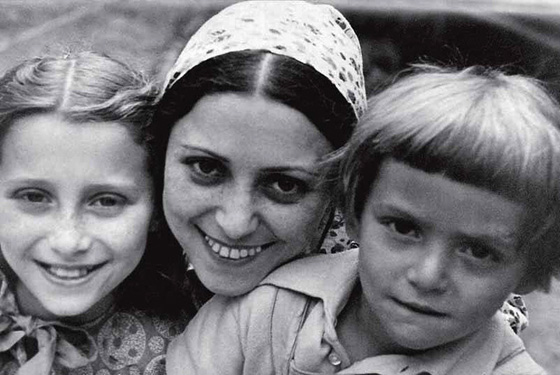 Семья Маии Плисецкой: с мамой и братом